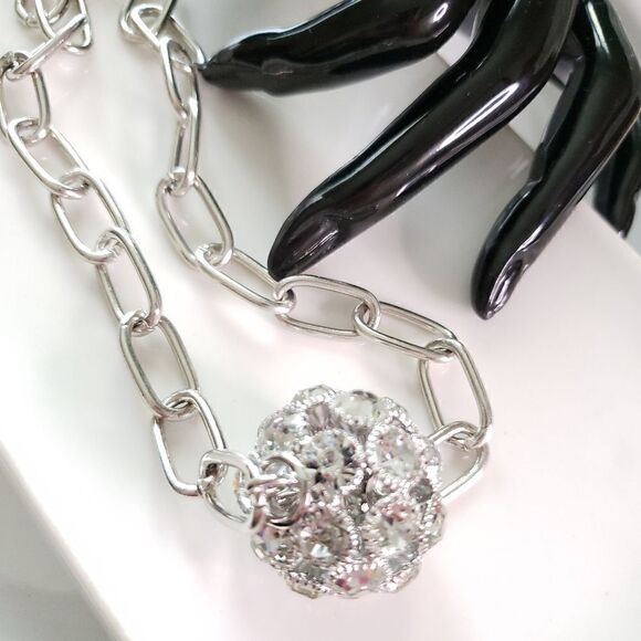 New! Zara's Night Out Glamorous Chain Link Choker Necklace - Picture 1 of 12
